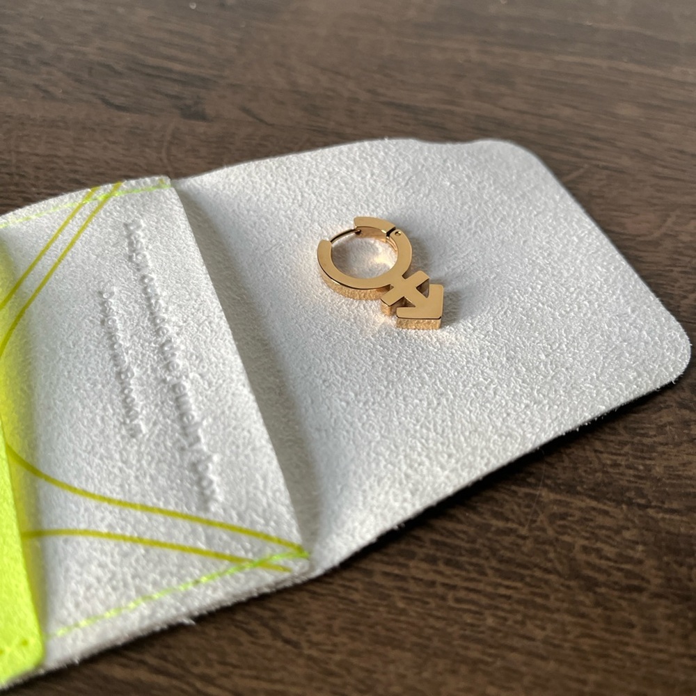Studiocult Gold Mars/Venus Earring